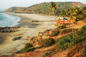 Places to visit in Goa - Big Vagator Beach with Fort Chapora
